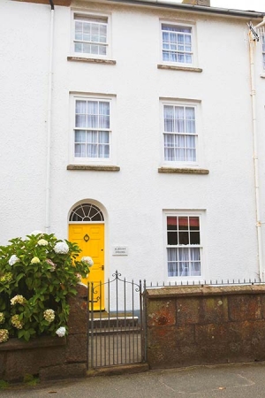 Albany House
